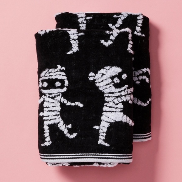 👻 Mini Mummy Velour Hand Towel 👻 Halloween - Picture 1 of 1